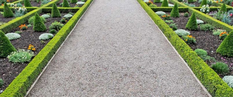 Formal gravel driveway